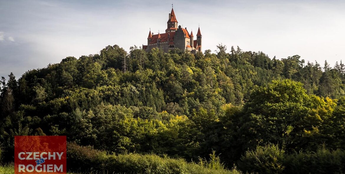 Zamek Bouzov. Perła Zakonu Krzyżackiego zaledwie kilkadziesiąt kilometrów od polskiej granicy
